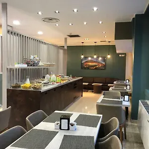 Hotell Oasi Village, Milano